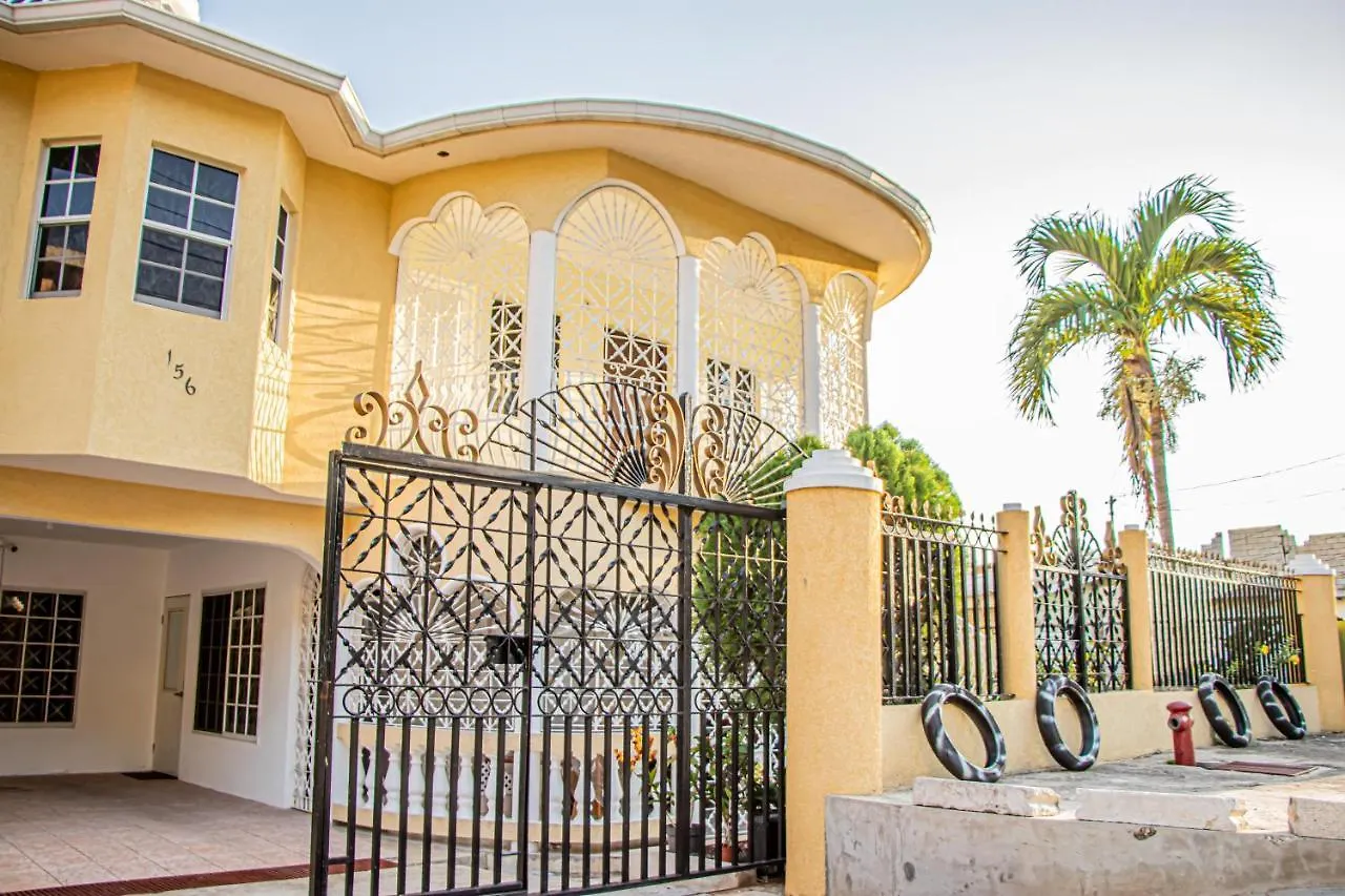 Carnation 156 Apartment Montego Bay